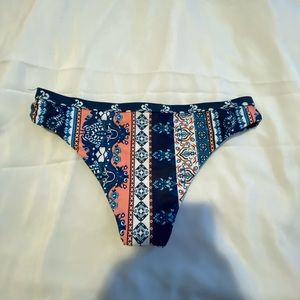 Reversible patterned bottoms!